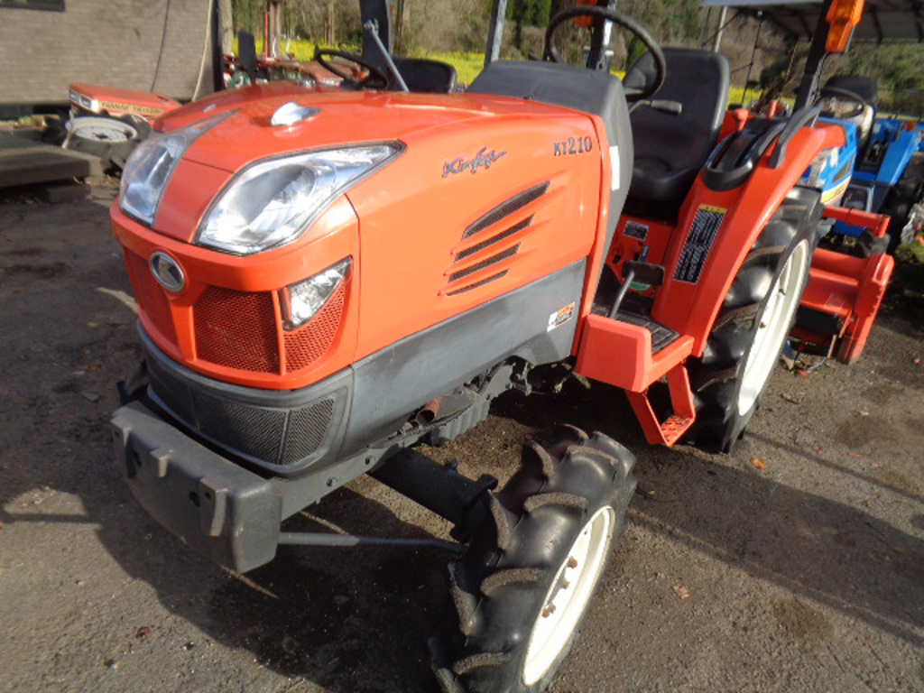 Kubota KT210