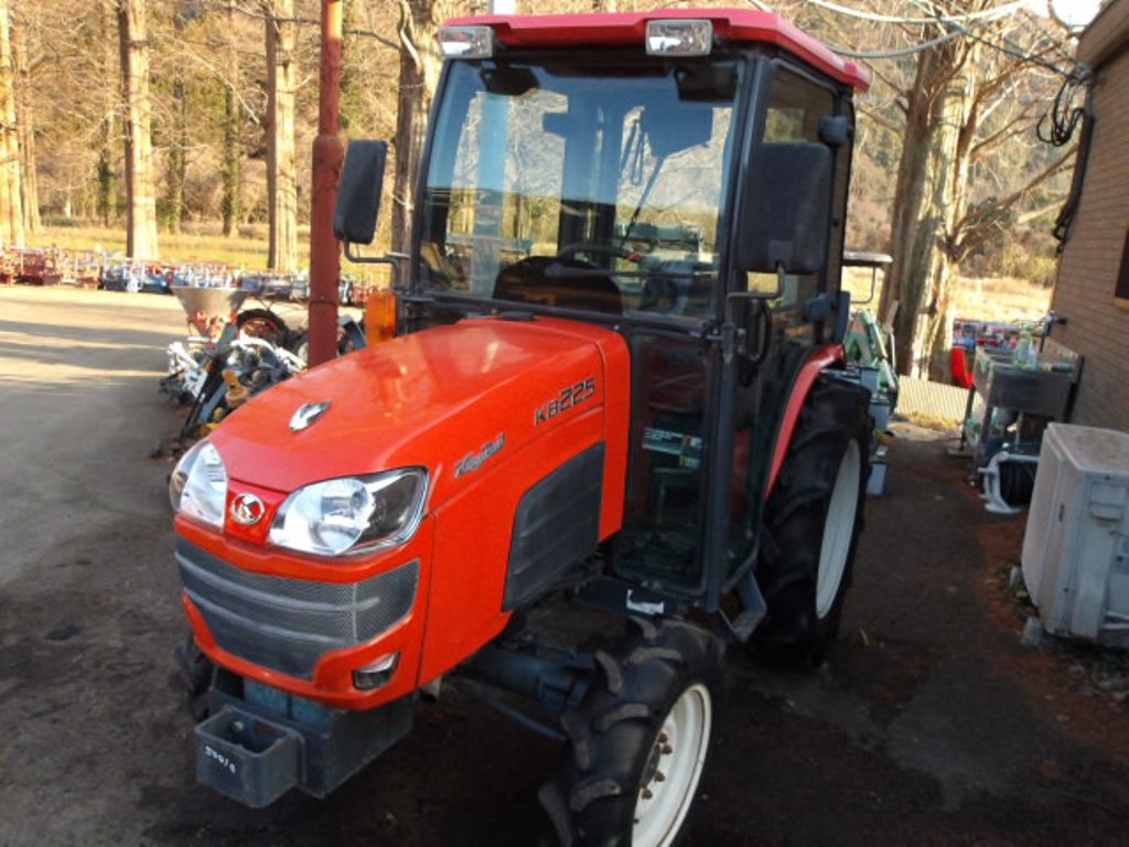 Kubota KB225