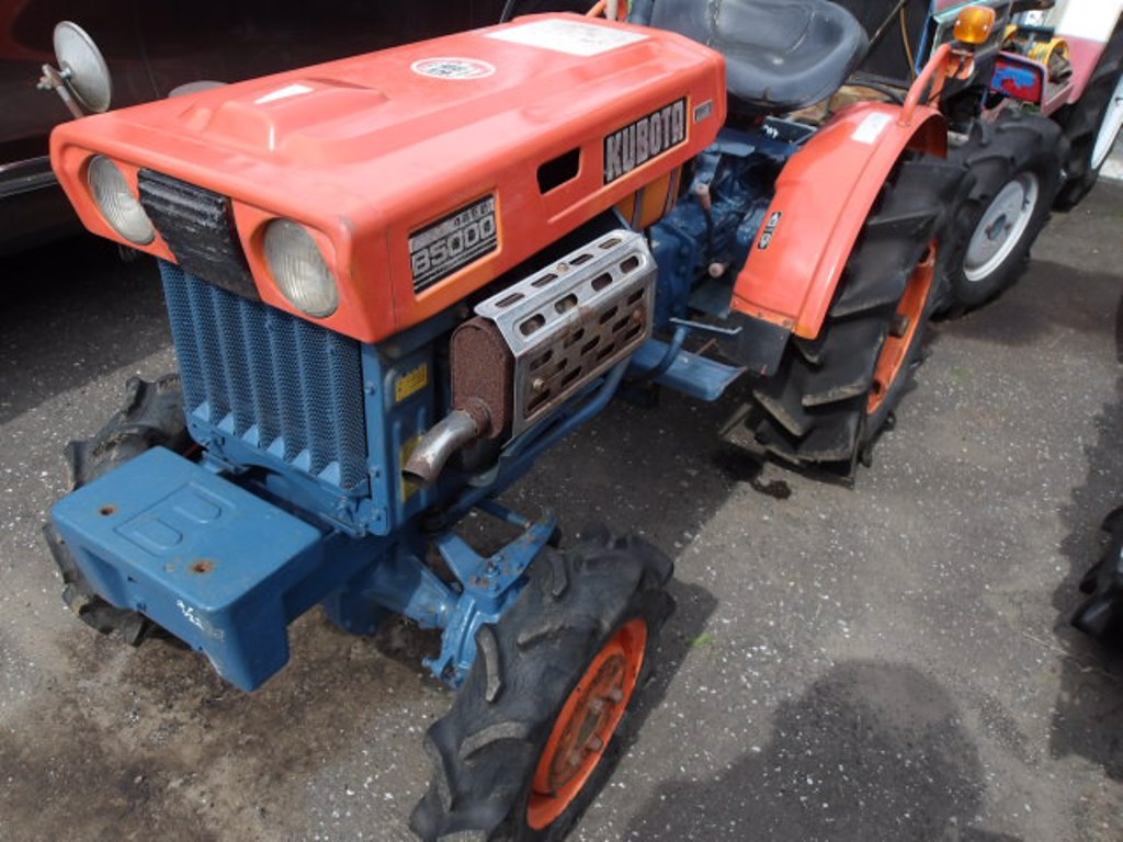 Kubota B5000
