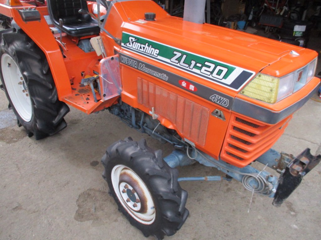 Kubota L1-20D