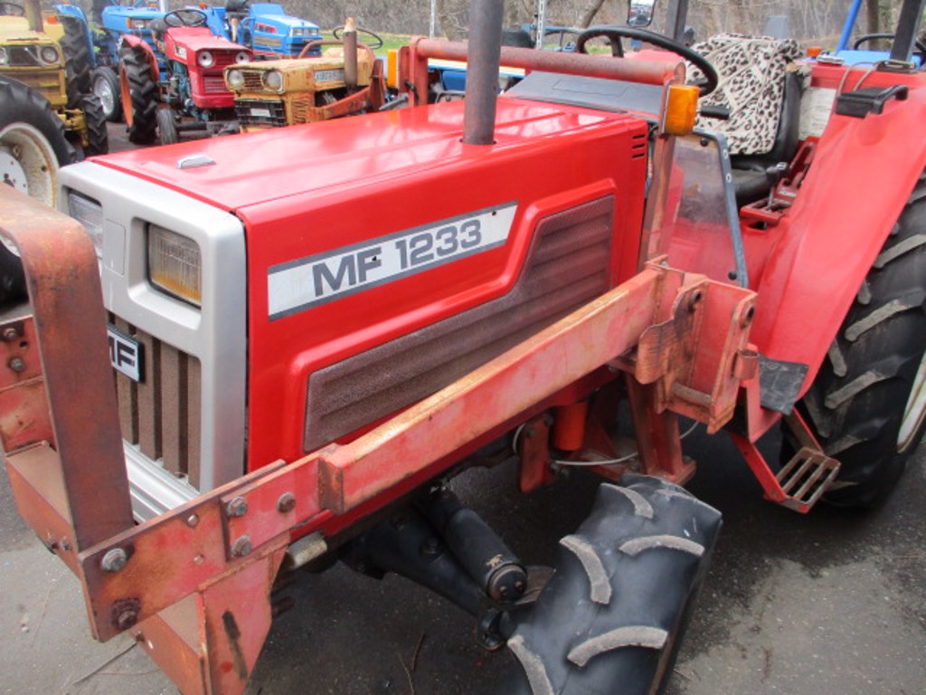 Massey Ferguson MF1233