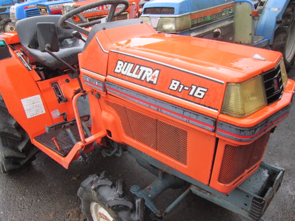 Kubota B1-16D