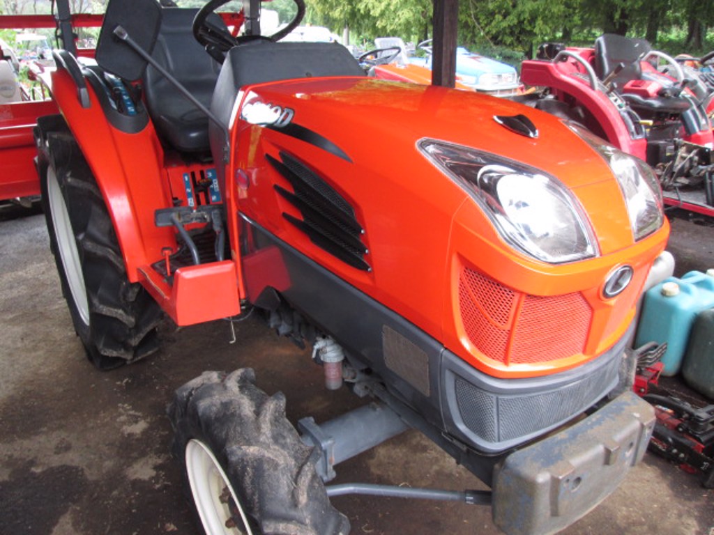 Kubota T240D