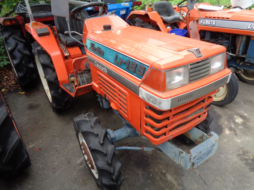 Kubota L1-185D