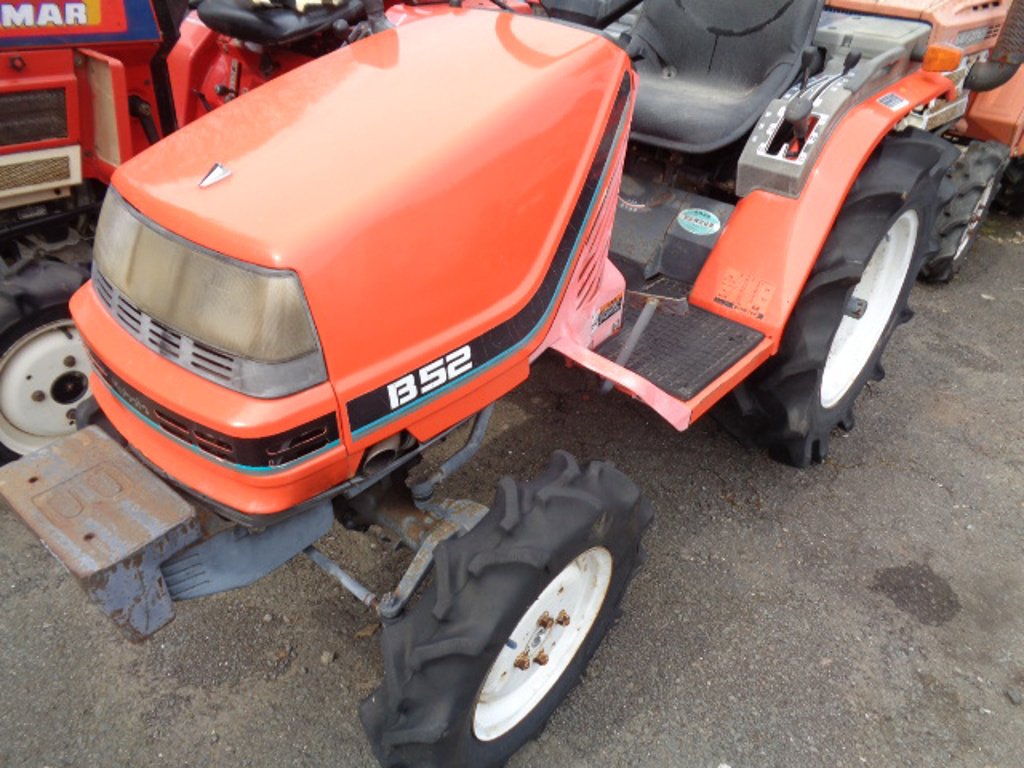 Kubota B52