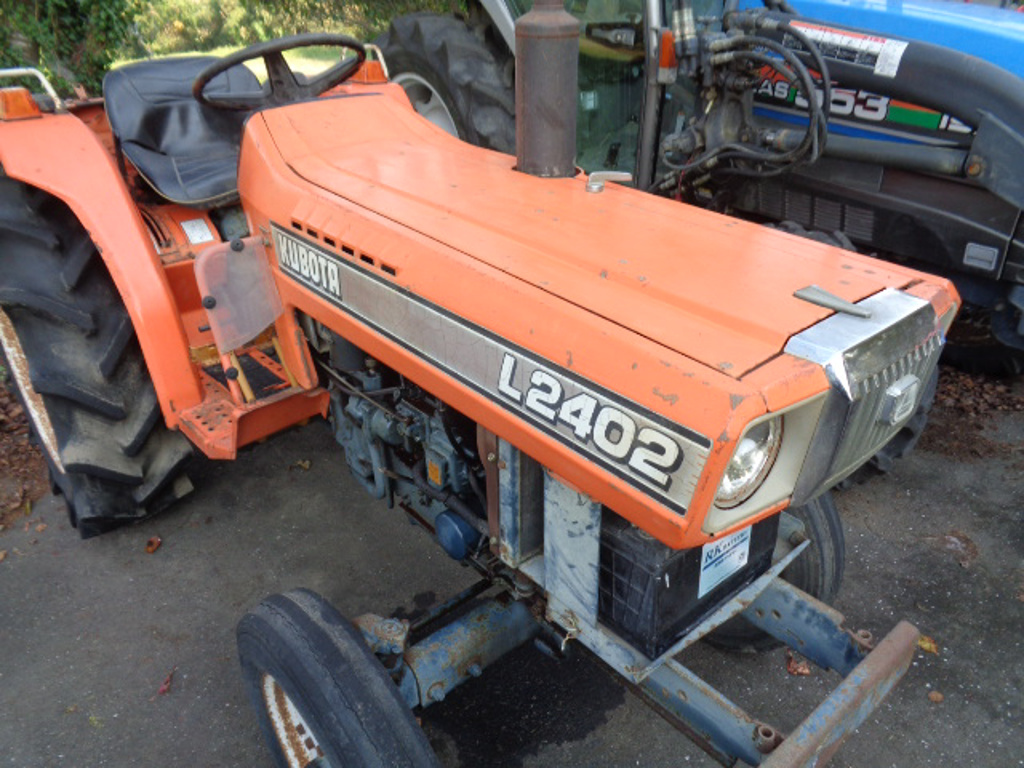 Kubota L2402